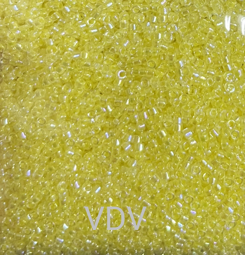 DB-53 Бісер Miyuki Delica Beads 11/0 (райдужний жовтий блідий) 50 г