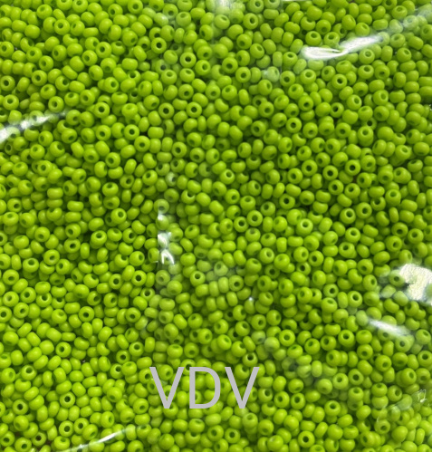 16A54-10/0-39001-331 Бісер Чехія (матовий ультра салатовий) 50 г