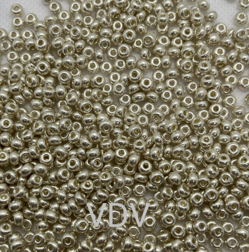 18302-6/0-19001-331 Бісер Чехія (для біжутерії металізований світле срібло) 50 г
