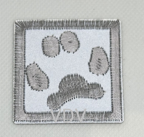 Термоаплікація світловідбиваюча, клейова"Лапа" 45х45 мм (уп. 5 шт) ТА-8115 