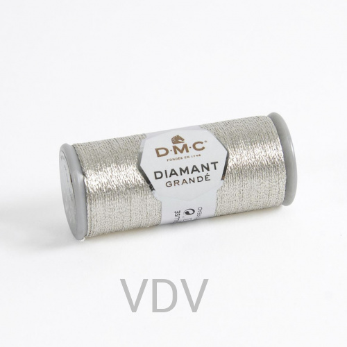 D168 Нитка Diamant (6х35 м) 72% віскоза, 28% п/е метал, арт.380