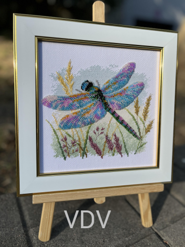 М-0319 "Мерехтливі крильця" (набір для вишивання муліне ДМС + бісер Preciosa) 20х20 см. Вишивка Комахи.