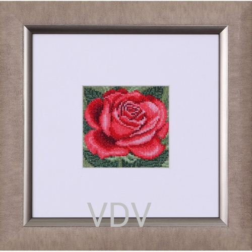 КВ М-0084 "Троянда" (вишита картина муліне ДМС) 10x10 см