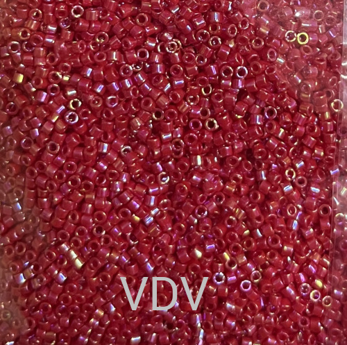 DB-162 Бісер Miyuki Delica Beads 11/0 (райдужний червоний) 50 г