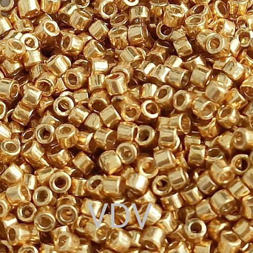 DB-1833 Бісер Miyuki DURACOAT Delica Beads 11/0 (металізований, червоне золото)  50 гр