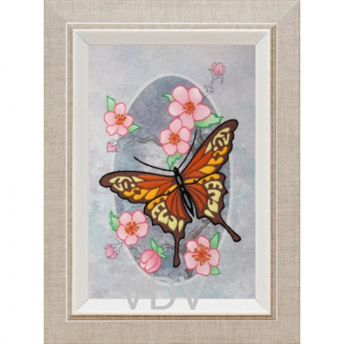 КВ М-0823 "Метелик монарх" (вишита картина муліне акрил декоративними швами та бісером) 21х29.5 см
