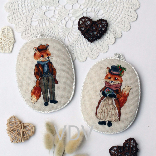 М-0354 "Лисички (2 іграшки в комплекті)" (набір для вишивання муліне ДМС) 10х13,5 см. Вишивка Лисиця.