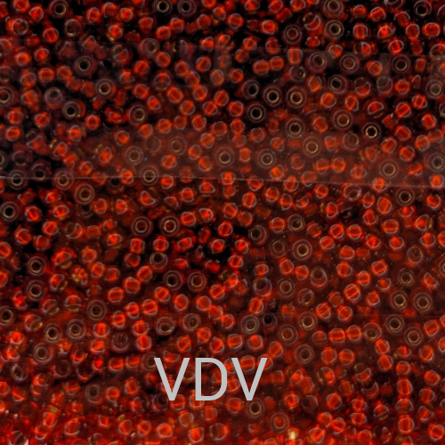 95074/304-10/0-19001-331 Бісер Чехія (прозорий з блискучою серединкою червоний) 50 г