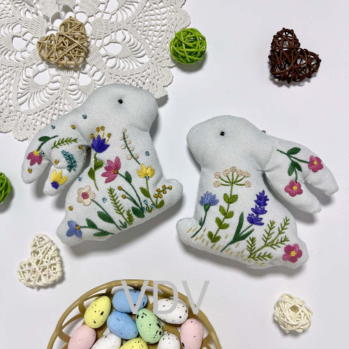 М-0342 "Кролики" набір для виготовлення іграшки, декоративна вишивка, 2 шт. в комплектіі) 12х12 см